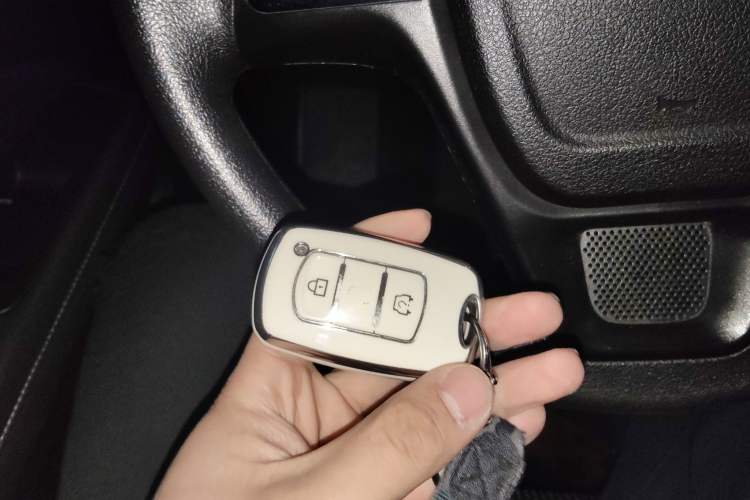 Used Ruichi EC75 2024 Pioneer Model I 41.5 kWh Vehicle Key