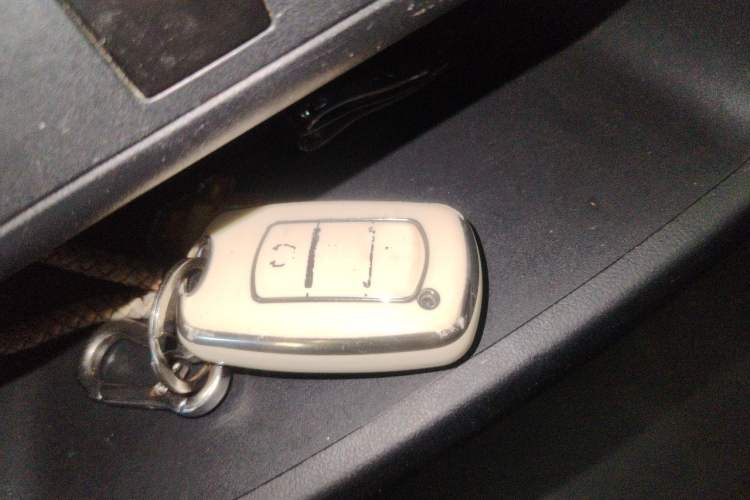 Used Ruichi EC75 2024 Pioneer Model I 50.38 kWh Vehicle Key