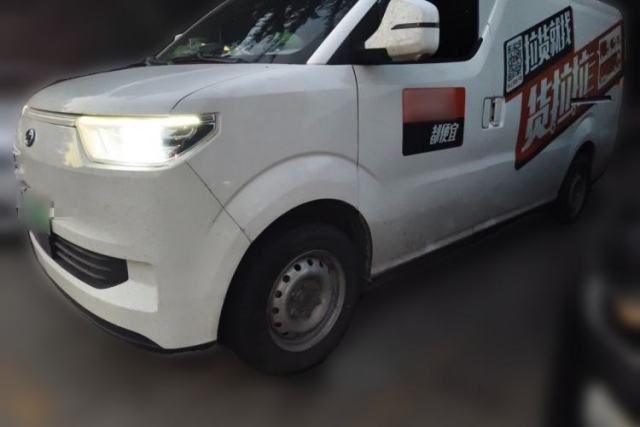 Used Ruichi EC75 2025 Model Freight Vehicle Smart Driving Ultra-Charging Edition Pioneer I 52.16 kWh