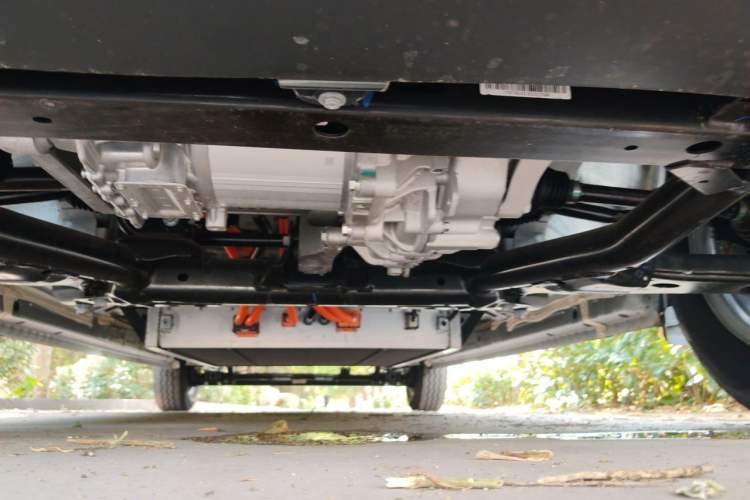 Used Ruichi EC75 2025 Model Freight Vehicle Smart Driving Ultra-Charging Edition Superior I 52.16 kWh Chassis Front