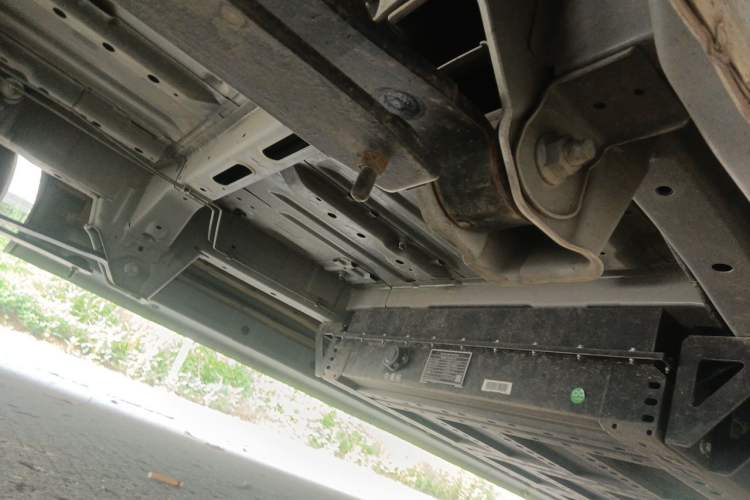 Used Ruichi EC75 2025 Model Passenger Vehicle Smart Driving Edition Pioneer I 41.5 kWh Chassis Rear Right