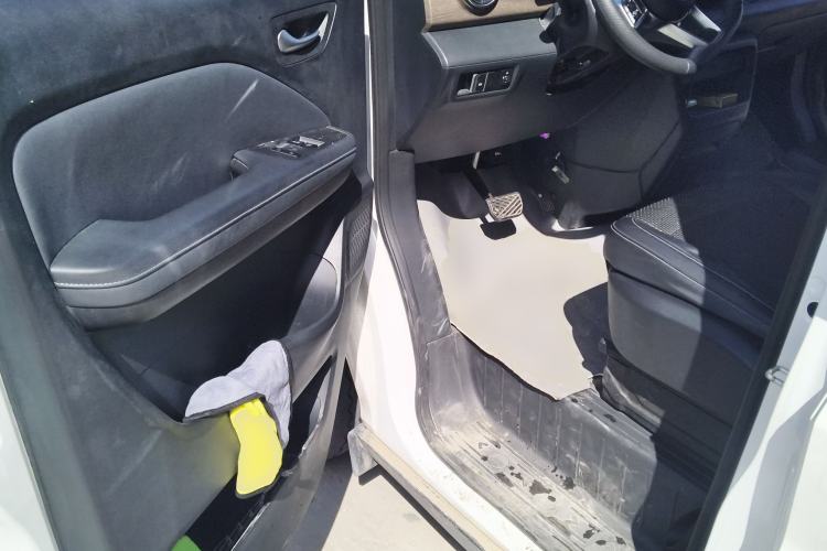 Used Ruichi EC75 2025 Smart Drive Ultra-Charging Version Beyond Edition II 50.1 kWh Driver Seat