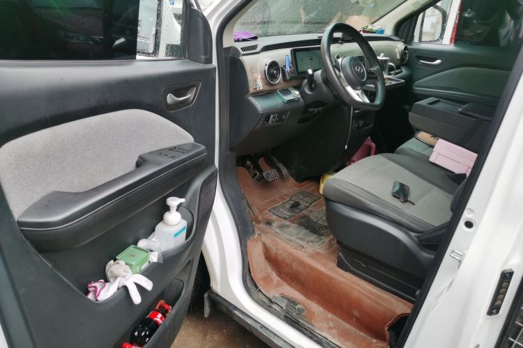 Used Ruichi EC75 2025 Model Passenger Vehicle Smart Driving Edition Pioneer I 41.5 kWh Driver Seat