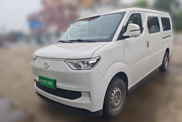 Used Ruichi EC75 2025 Model Passenger Vehicle Smart Driving Ultra-Charging Edition, Pioneer Type I, 52.16 kWh