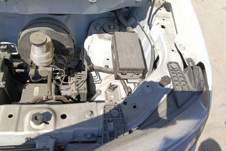 Used Ruichi EC75 2025 Ultra-Charging Version Pioneer II Type 50.1 kWh Engine Bay Left