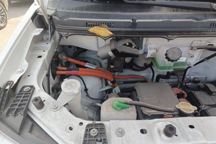 Used Ruichi EC75 2025 Intelligent Driving Ultra-Charging Version Pioneer II Type 50.1 kWh Engine Bay Right