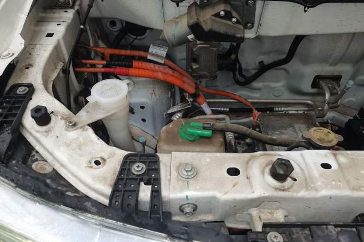 Used Ruichi EC75 2025 Smart Drive Edition Pioneer Type I 41.85 kWh Engine Bay Right