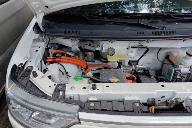 Used Ruichi EC75 2025 Model Passenger Vehicle Smart Driving Ultra-Charging Edition Superior I 52.16 kWh Engine Bay Right