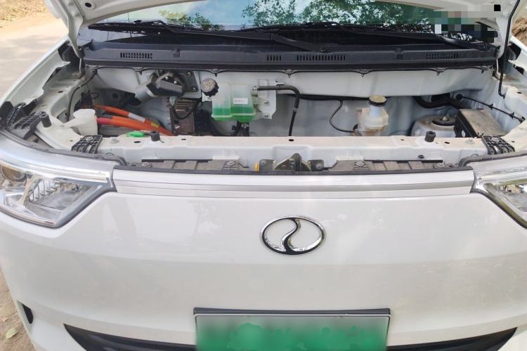 Used Ruichi EC75 2025 Model Passenger Vehicle Smart Driving Ultra-Charging Edition Superior II 50.1 kWh Engine Bay
