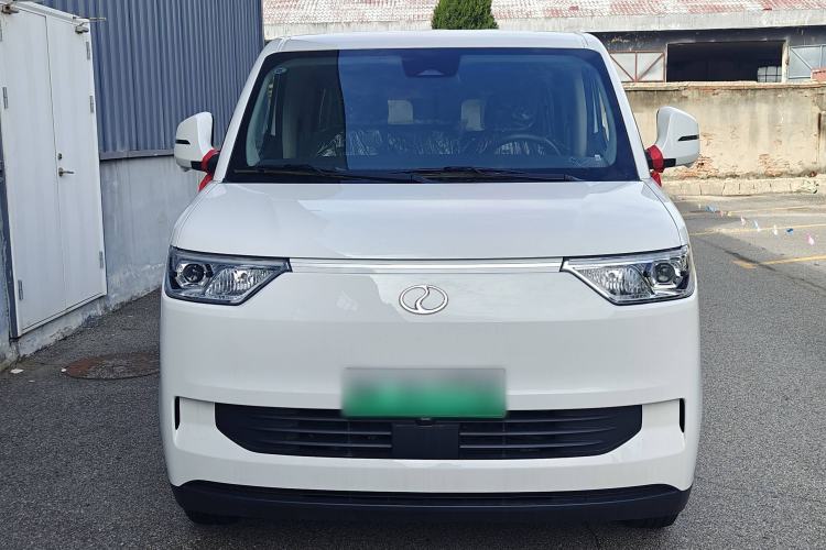 Used Ruichi EC75 2025 Model Passenger Vehicle Smart Driving Ultra-Charging Edition Pioneer II 50.1 kWh Exterior 1