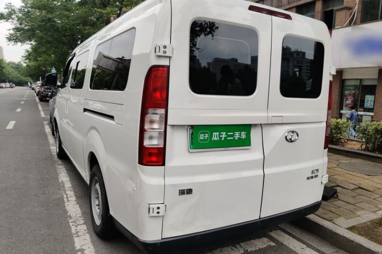 Used Ruichi EC75 2025 Model Passenger Vehicle Smart Driving Ultra-Charging Edition, Pioneer Type I, 52.16 kWh Exterior 3