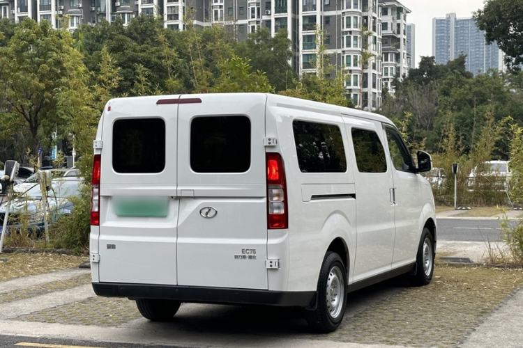 Used Ruichi EC75 2025 Model Passenger Vehicle Smart Driving Ultra-Charging Edition Superior I 52.16 kWh Exterior 3