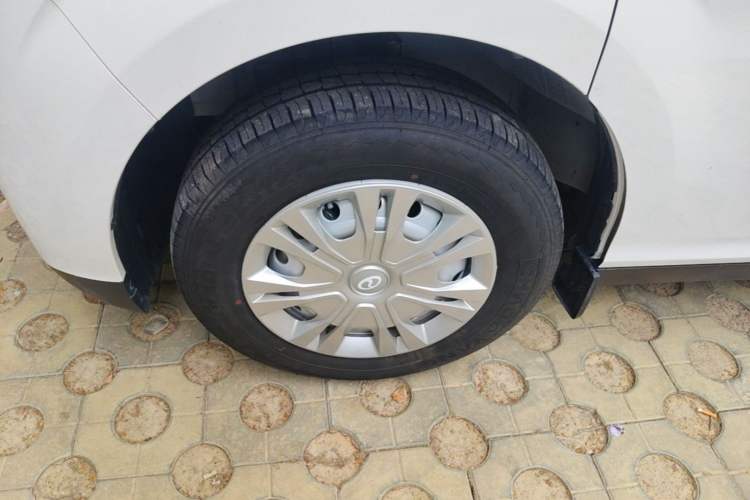 Used Ruichi EC75 2025 Model Passenger Vehicle Ultra-Charging Edition Pioneer I 52.16 kWh Exterior 4