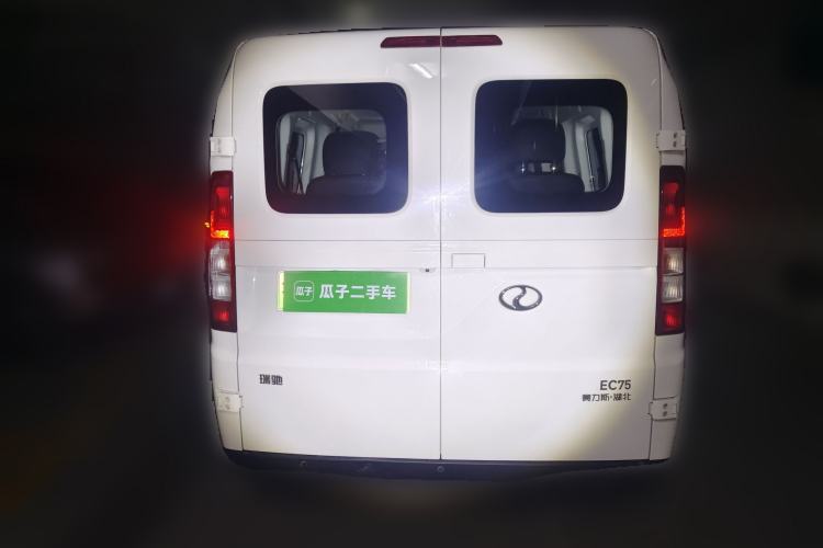 Used Ruichi EC75 2025 Model Passenger Vehicle Smart Driving Ultra-Charging Edition, Pioneer Type I, 52.16 kWh Exterior 4