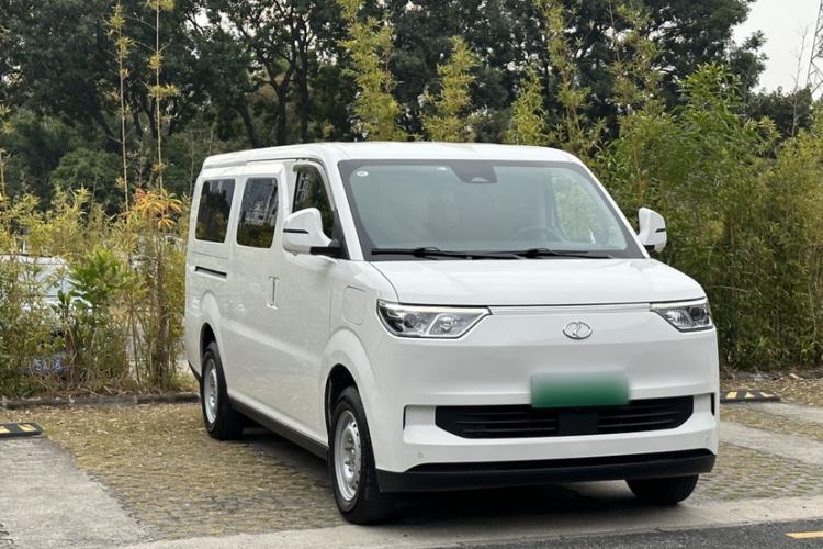 Used Ruichi EC75 2025 Model Passenger Vehicle Smart Driving Ultra-Charging Edition Superior I 52.16 kWh Exterior 4