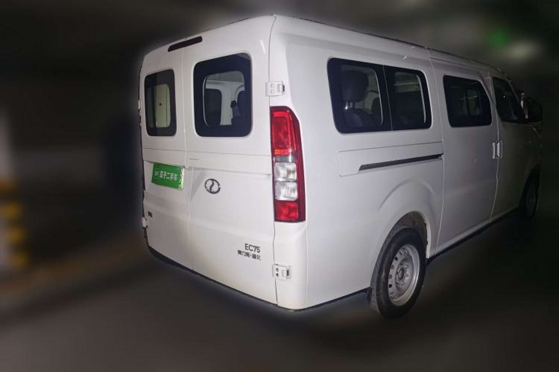 Used Ruichi EC75 2025 Model Passenger Vehicle Smart Driving Ultra-Charging Edition, Pioneer Type I, 52.16 kWh Exterior 5