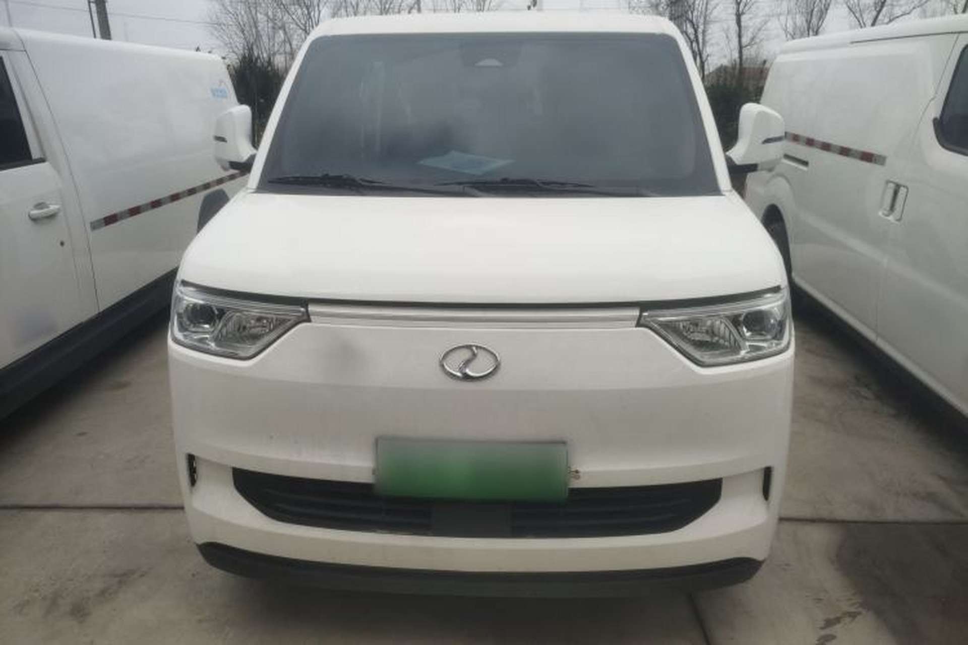 Used Ruichi EC75 2025 Model Passenger Vehicle Smart Driving Ultra-Charging Edition, Pioneer Type I, 52.16 kWh Front