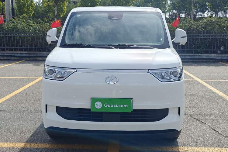 Used Ruichi EC75 2025 Model Passenger Vehicle Smart Driving Ultra-Charging Edition, Pioneer Type I, 52.16 kWh Front