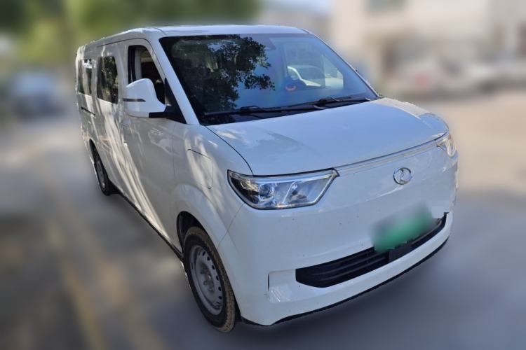 Used Ruichi EC75 2025 Model Passenger Vehicle Smart Driving Ultra-Charging Edition, Pioneer Type I, 52.16 kWh Front Right 45 Deg