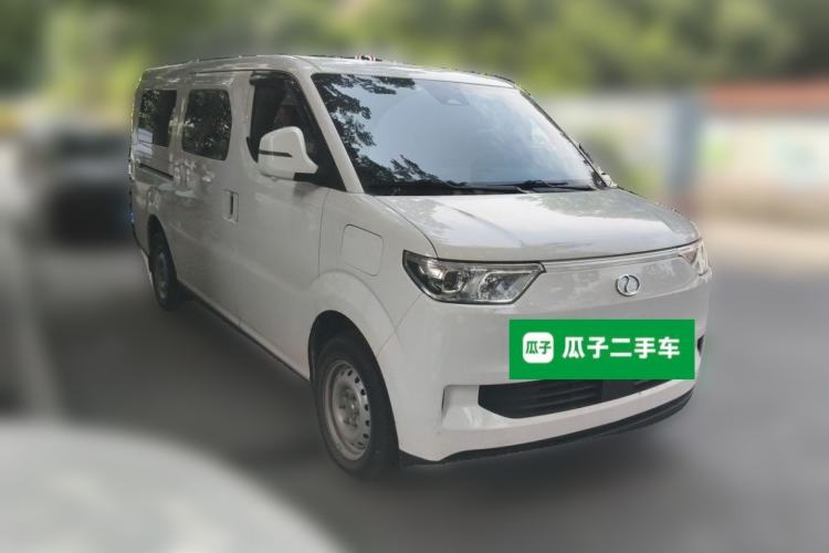 Used Ruichi EC75 2025 Model Passenger Vehicle Smart Driving Ultra-Charging Edition, Pioneer Type I, 52.16 kWh Front Right 45 Deg