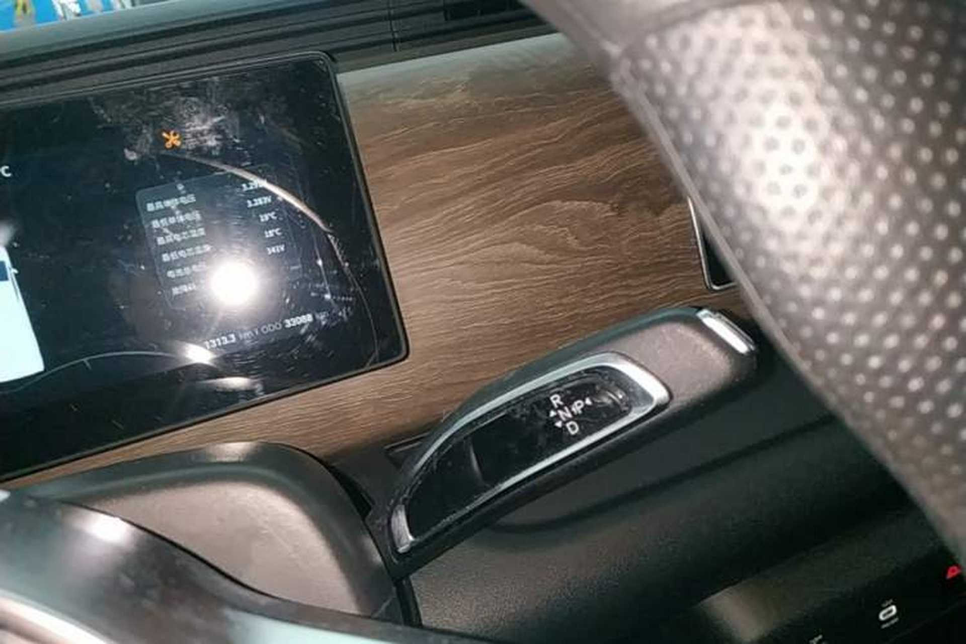 Used Ruichi EC75 2025 Intelligent Driving Ultra-Charging Version Pioneer II Type 50.1 kWh Gear Lever