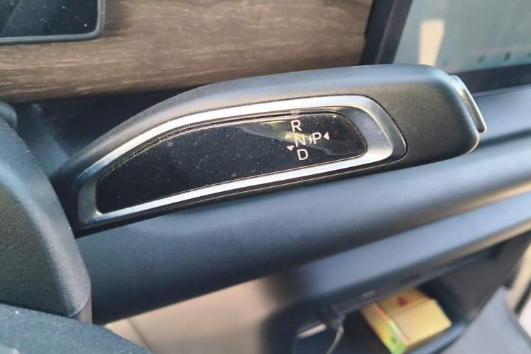 Used Ruichi EC75 2025 Smart Drive Ultra-Charging Version Beyond Edition II 50.1 kWh Gear Lever