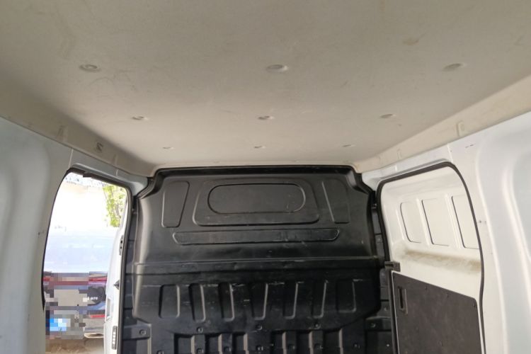Used Ruichi EC75 2025 Ultra-Charging Version Pioneer II Type 50.1 kWh Headliner