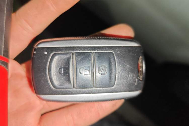 Used Ruichi EC75 2025 Model Passenger Vehicle Smart Driving Ultra-Charging Edition Superior I 52.16 kWh Interior 1