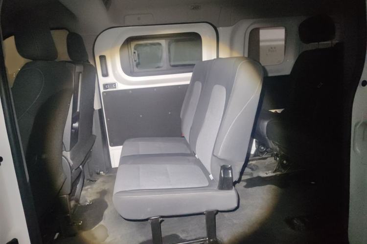Used Ruichi EC75 2025 Model Passenger Vehicle Smart Driving Ultra-Charging Edition, Pioneer Type I, 52.16 kWh Interior 4