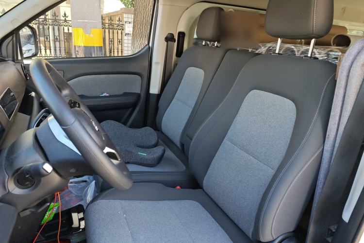 Used Ruichi EC75 2025 Model Passenger Vehicle Smart Driving Ultra-Charging Edition, Pioneer Type I, 52.16 kWh Left Front Seat