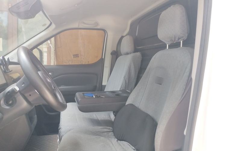 Used Ruichi EC75 2025 SmartDrive Edition Pioneer II 41.86 kWh Left Front Seat