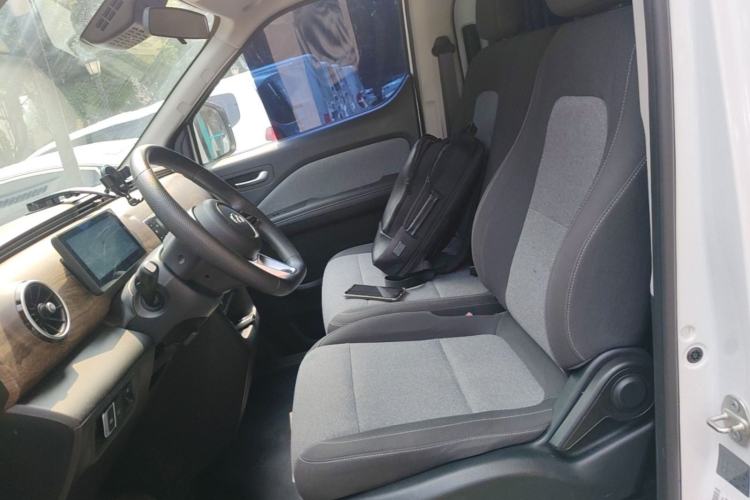 Used Ruichi EC75 2025 Model Passenger Vehicle Smart Driving Ultra-Charging Edition, Pioneer Type I, 52.16 kWh Left Front Seat