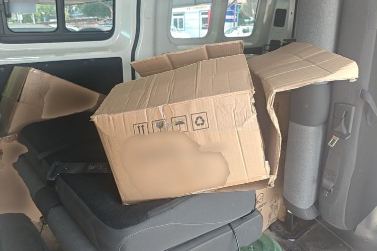 Used Ruichi EC75 2025 Model Passenger Vehicle Smart Driving Ultra-Charging Edition, Pioneer Type I, 52.16 kWh Left Rear Seat