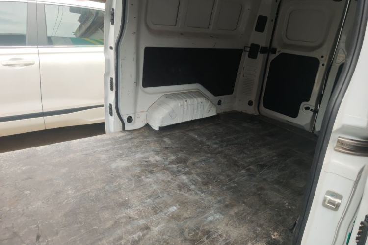 Used Ruichi EC75 2025 Intelligent Driving Ultra-Charging Version Pioneer II Type 50.1 kWh Left Rear Seat