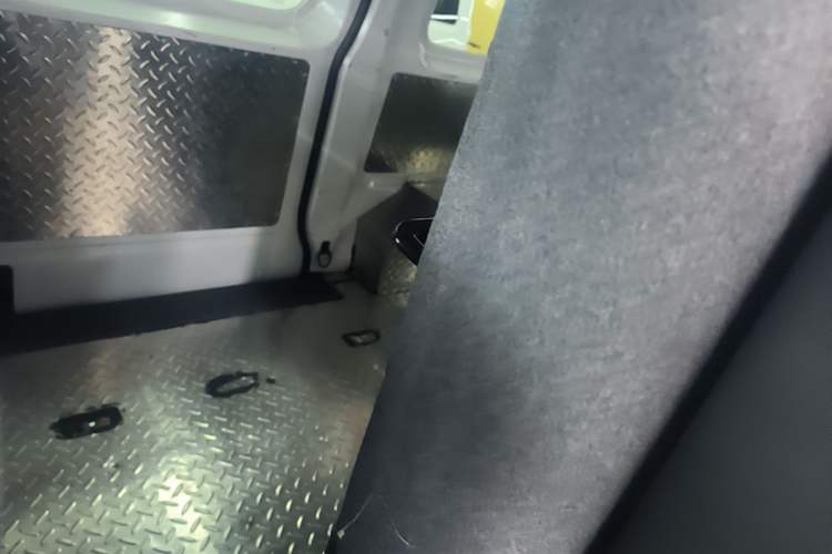 Used Ruichi EC75 2025 Model Passenger Vehicle Smart Driving Ultra-Charging Edition, Pioneer Type I, 52.16 kWh Left Rear Seat