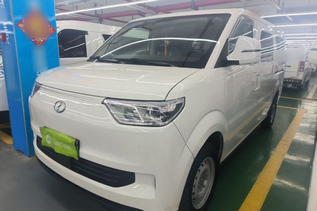Used Ruichi EC75 2025 Model Passenger Vehicle Smart Driving Ultra-Charging Edition, Pioneer Type I, 52.16 kWh