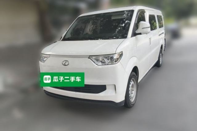 Used Ruichi EC75 2025 Model Passenger Vehicle Smart Driving Ultra-Charging Edition, Pioneer Type I, 52.16 kWh