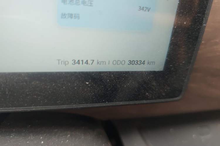 Used Ruichi EC75 2025 Intelligent Driving Ultra-Charging Version Pioneer II Type 50.1 kWh Odometer Close Up