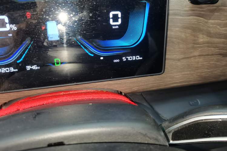 Used Ruichi EC75 2025 Smart Drive Edition Pioneer Type I 41.85 kWh Odometer Close Up