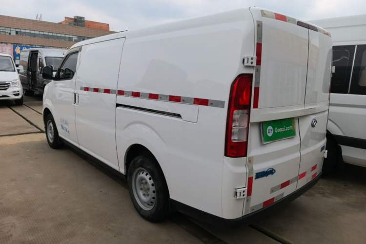 Used Ruichi EC75 2025 Smart Drive Edition Pioneer Type I 50.38 kWh Rear Left 45 Deg