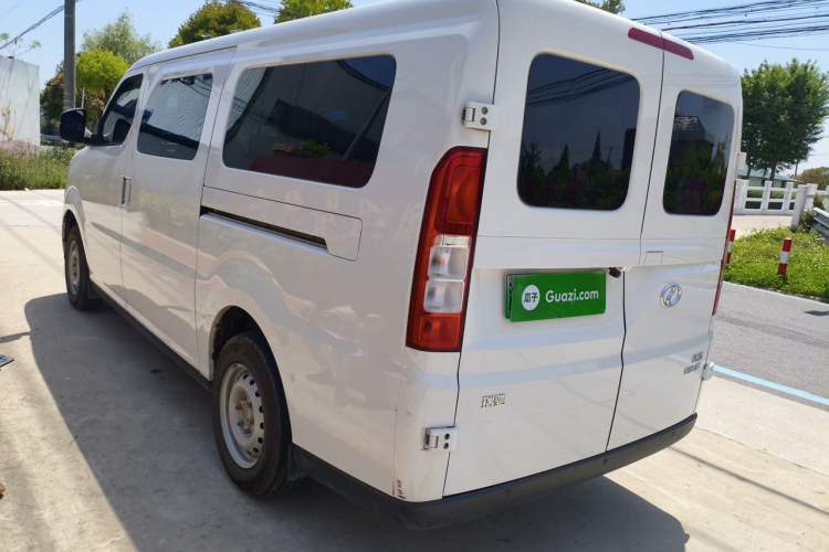 Used Ruichi EC75 2025 Model Passenger Vehicle Smart Driving Ultra-Charging Edition, Pioneer Type I, 52.16 kWh Rear Left 45 Deg