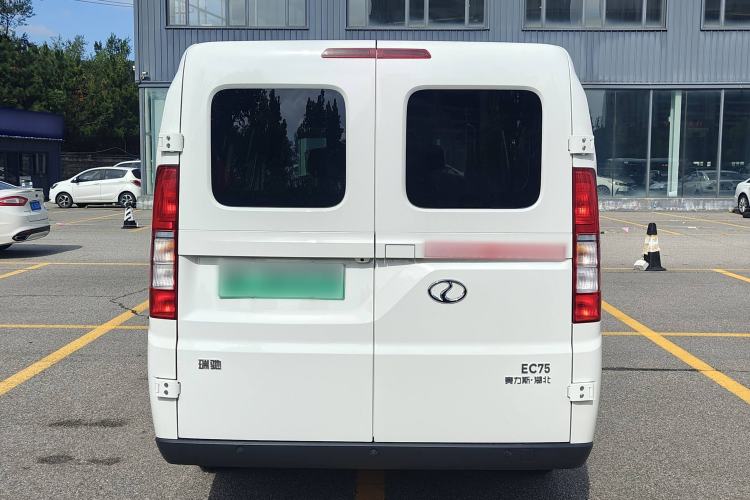 Used Ruichi EC75 2025 Model Passenger Vehicle Smart Driving Ultra-Charging Edition, Pioneer Type I, 52.16 kWh Rear
