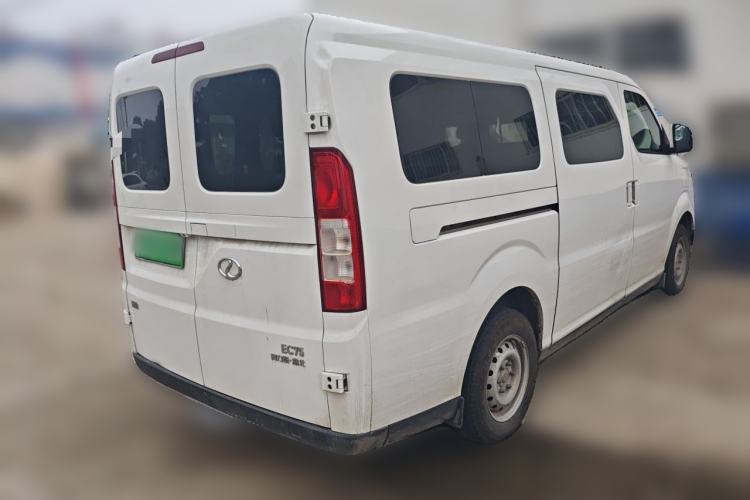 Used Ruichi EC75 2025 Model Passenger Vehicle Smart Driving Ultra-Charging Edition, Pioneer Type I, 52.16 kWh Rear Right 45 Deg