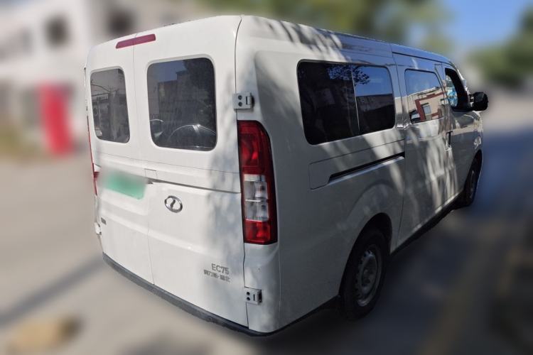 Used Ruichi EC75 2025 Model Passenger Vehicle Smart Driving Ultra-Charging Edition, Pioneer Type I, 52.16 kWh Rear Right 45 Deg
