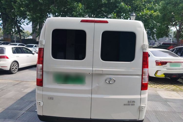 Used Ruichi EC75 2025 Model Passenger Vehicle Smart Driving Ultra-Charging Edition, Pioneer Type I, 52.16 kWh Rear