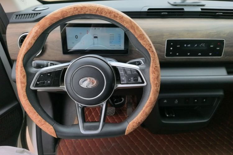 Used Ruichi EC75 2025 Smart Drive Edition Pioneer Type I 50.38 kWh Steering Wheel