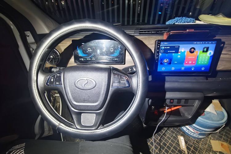 Used Ruichi EC75 2025 Smart Drive Edition Pioneer Type I 41.85 kWh Steering Wheel