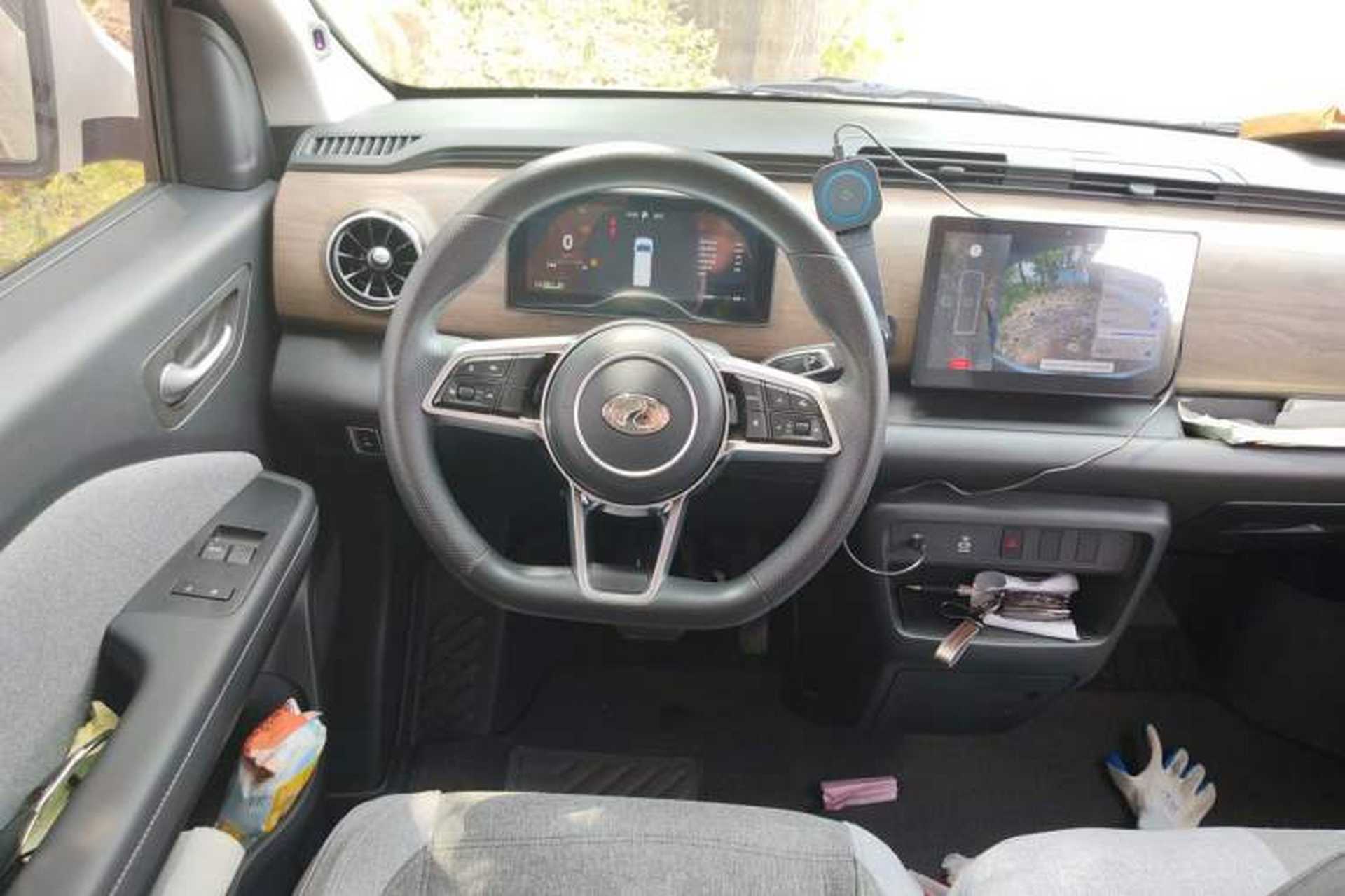Used Ruichi EC75 2025 Model Passenger Vehicle Smart Driving Ultra-Charging Edition Superior II 50.1 kWh Steering Wheel