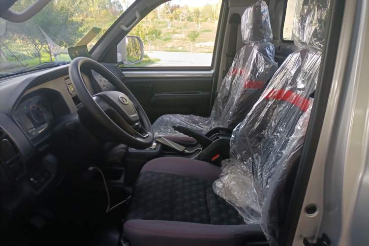 Used Ruichi ED71 2022 ED71 Cargo Pioneer Model I Left Front Seat
