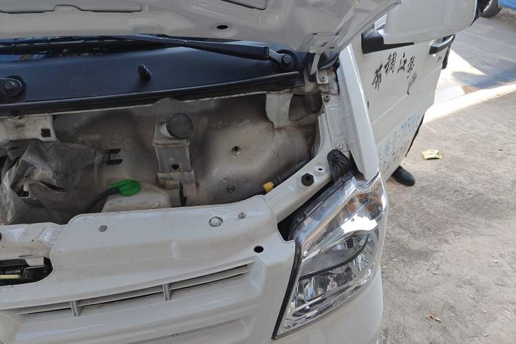 Used Ruichi EK07S 2021 Standard Edition 31.25 kWh Engine Bay Left